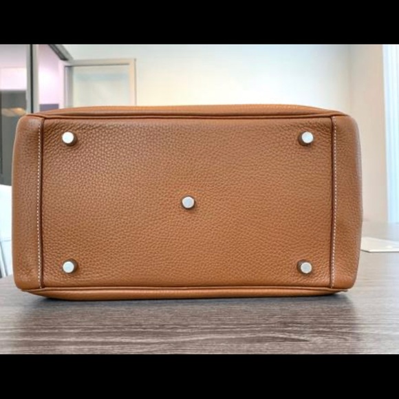 Hermès Lindy 30 in Taurillon Gold clemence 2017 - Picture 6 of 9